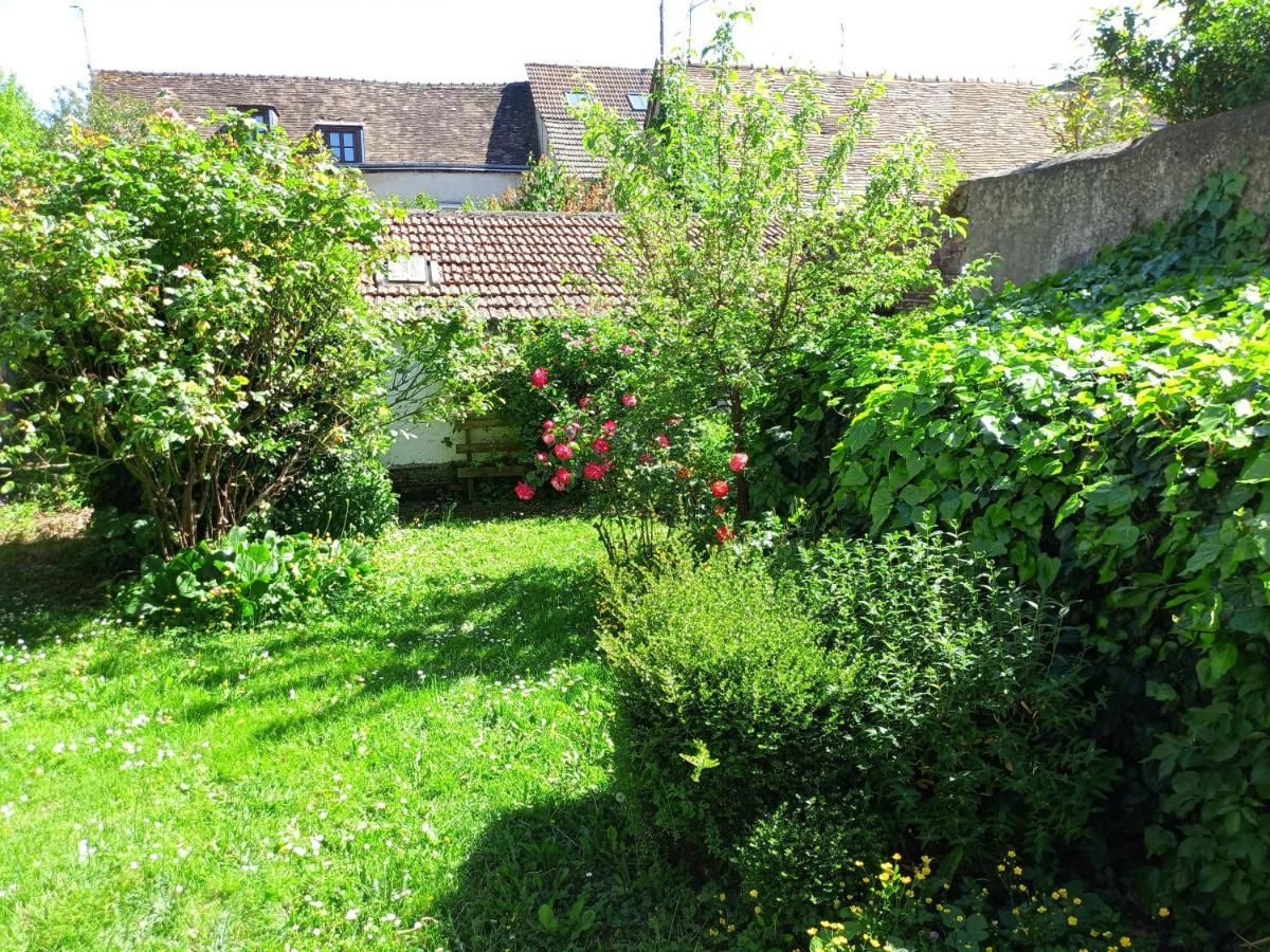 Apartament L'Essentiel De Chartres Zewnętrze zdjęcie